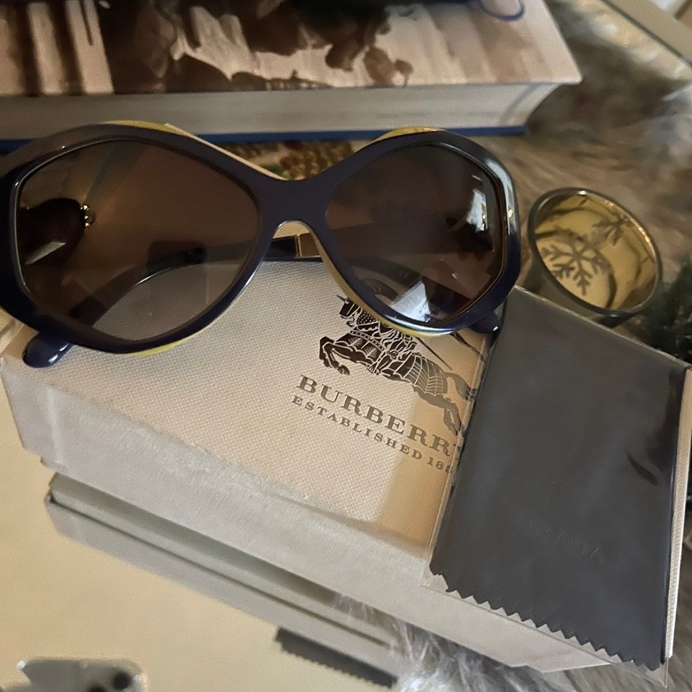 Burberry Sunglasses